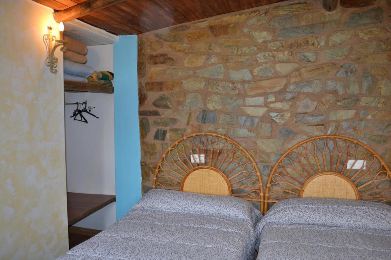Plasenzuela Albergue La Jarilla מראה חיצוני תמונה
