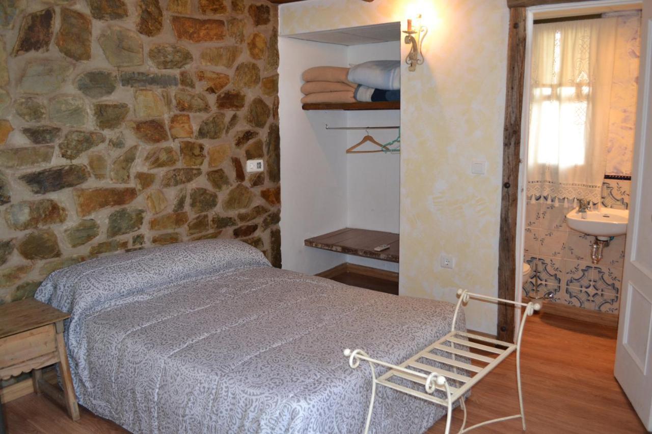 Plasenzuela Albergue La Jarilla מראה חיצוני תמונה