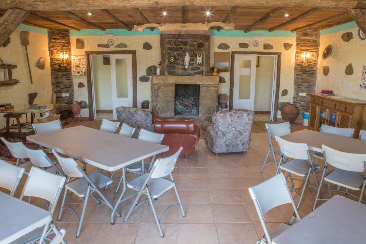 Plasenzuela Albergue La Jarilla מראה חיצוני תמונה