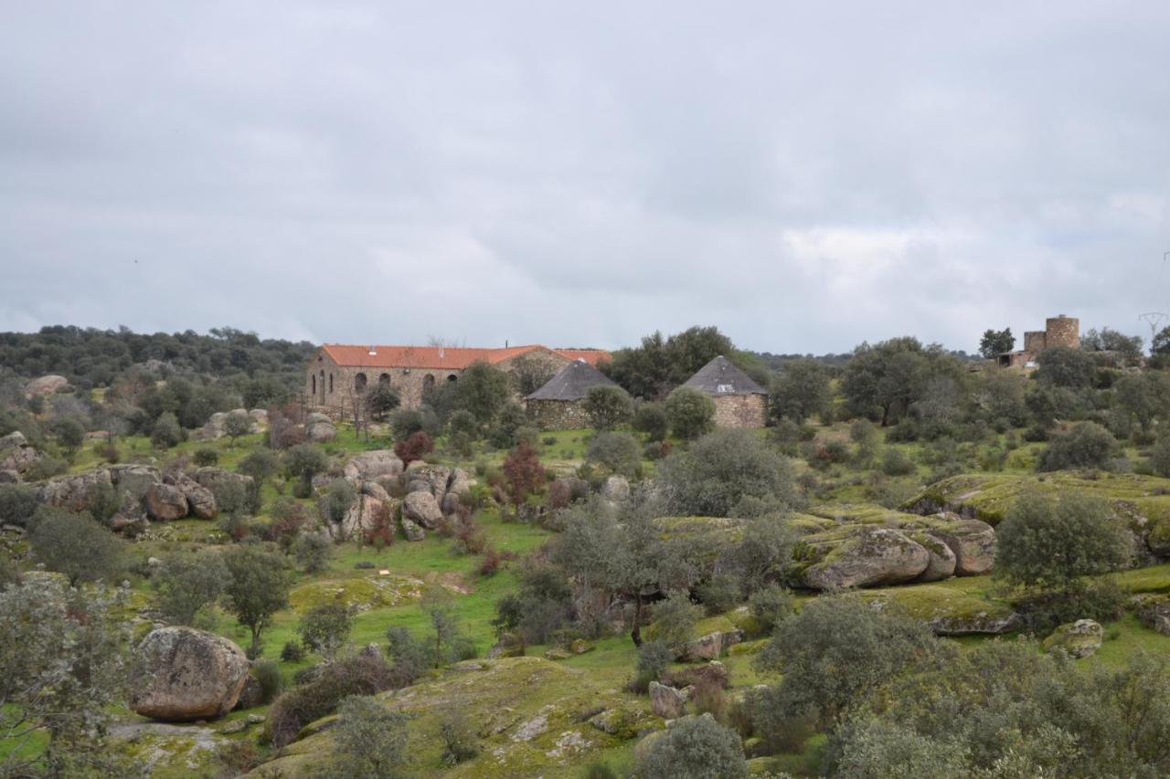 Plasenzuela Albergue La Jarilla מראה חיצוני תמונה