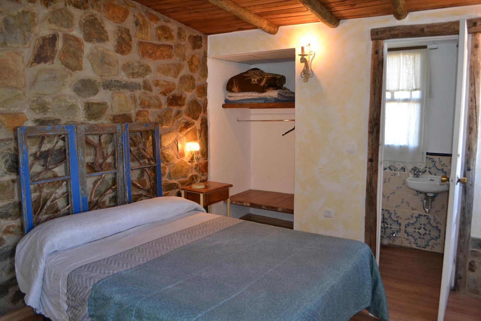 Plasenzuela Albergue La Jarilla מראה חיצוני תמונה